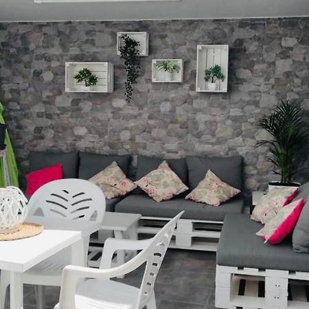 Apartamento Yale 蒂亚斯 外观 照片