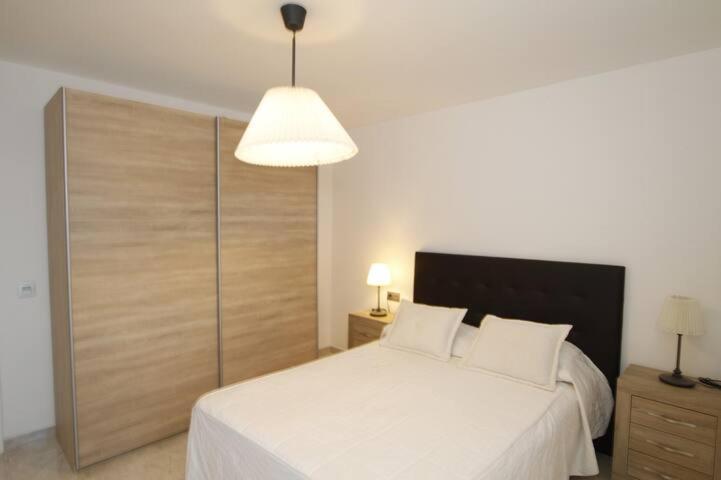 Apartamento Yale 蒂亚斯 外观 照片